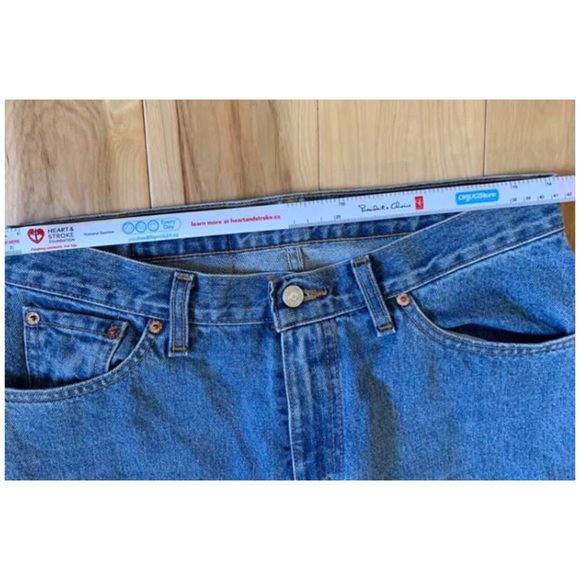 Vintage Levi Denim Jeans - Picture 2 of 3